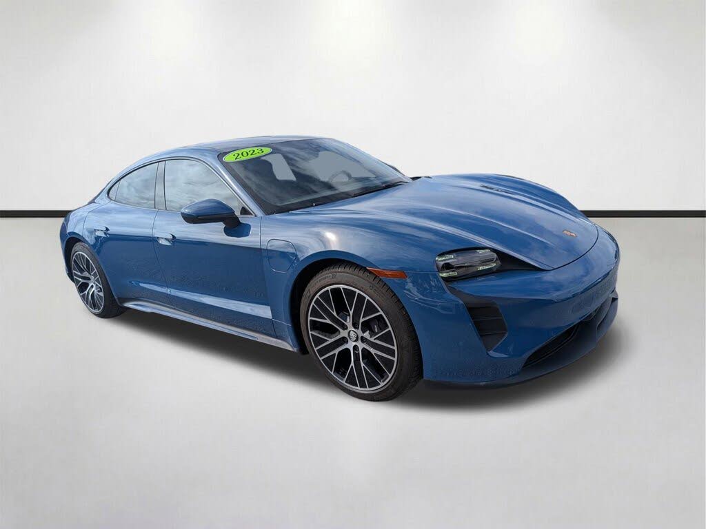 Porsche Taycan Base