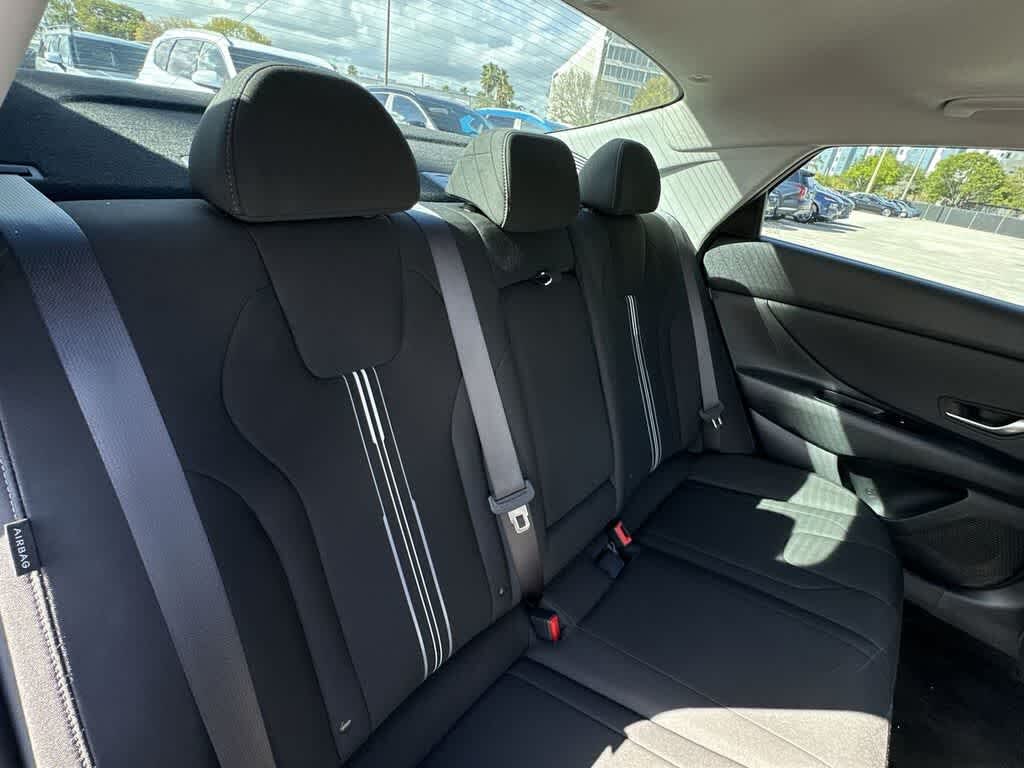 2024 Hyundai Elantra