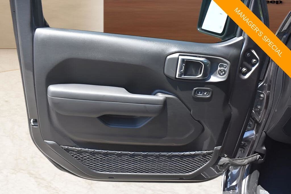 2025 Jeep Gladiator
