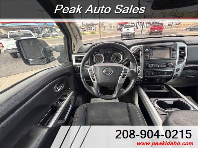 2017 Nissan Titan