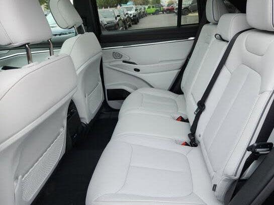 2025 Jeep Wagoneer S