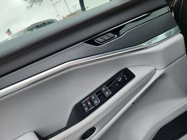 2025 Jeep Wagoneer S