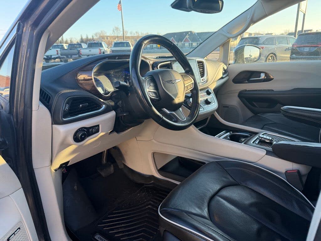 2022 Chrysler Pacifica