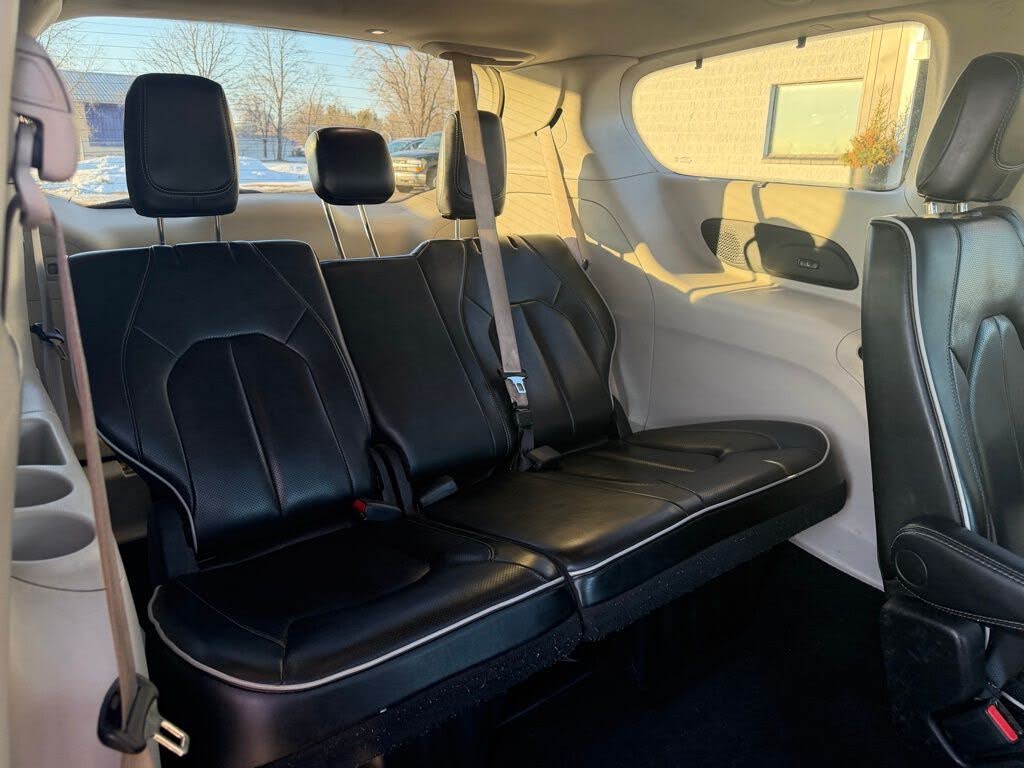 2022 Chrysler Pacifica