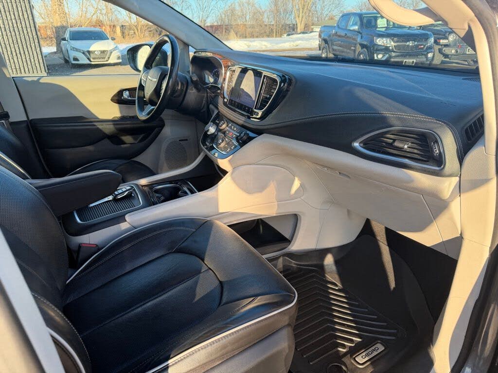 2022 Chrysler Pacifica