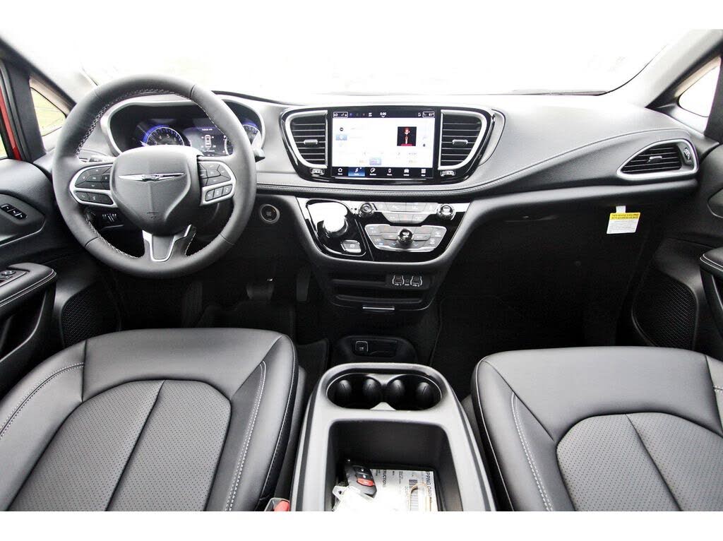 2025 Chrysler Pacifica
