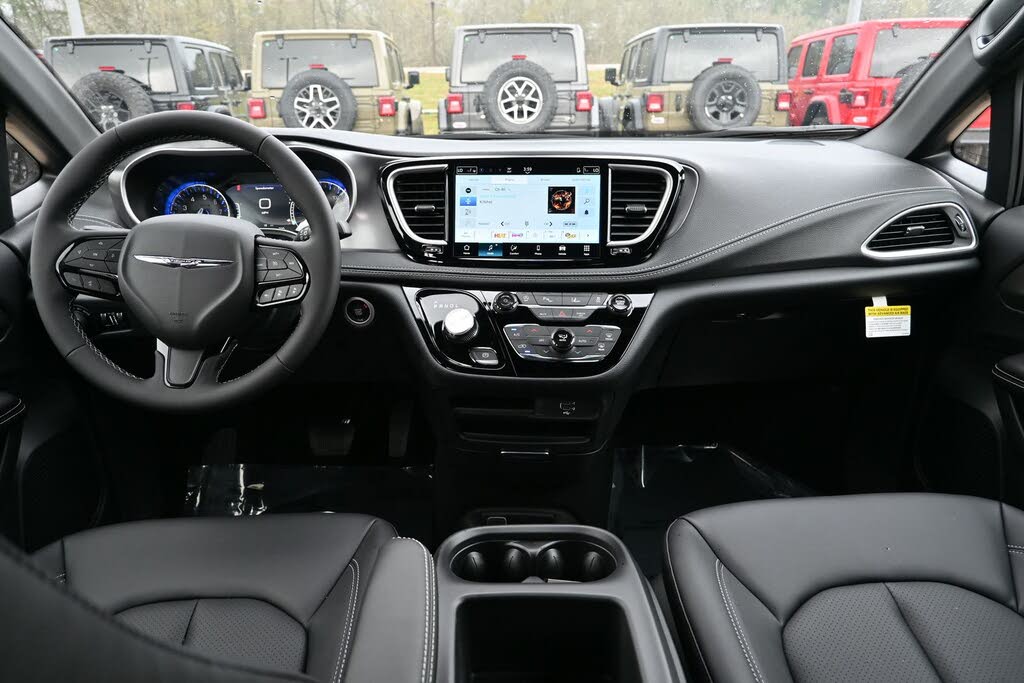 2026 Chrysler Pacifica
