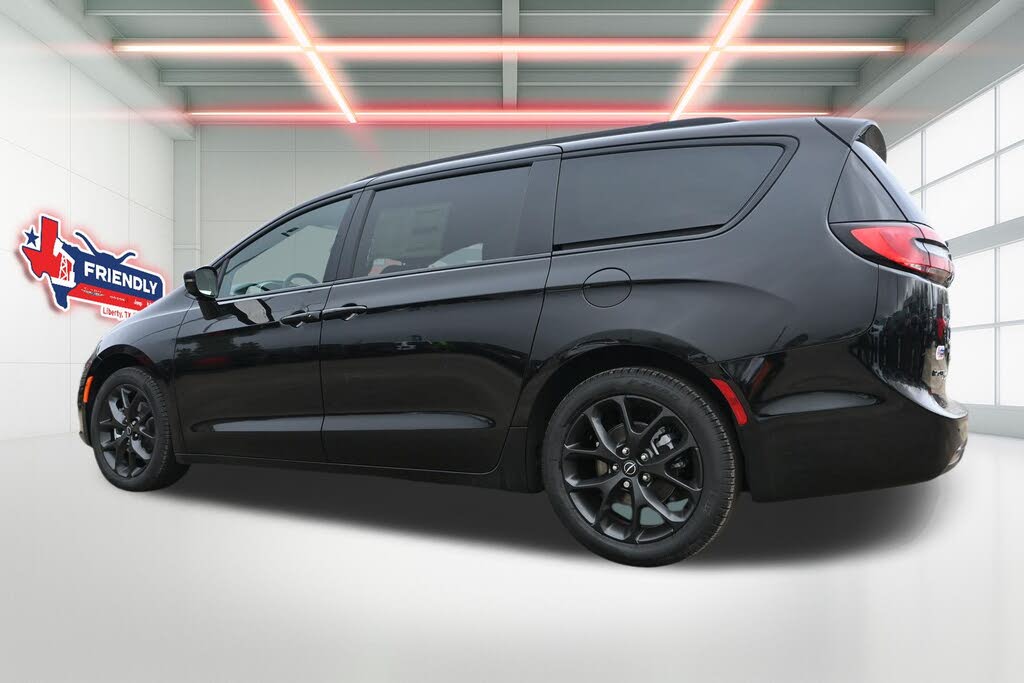 2026 Chrysler Pacifica