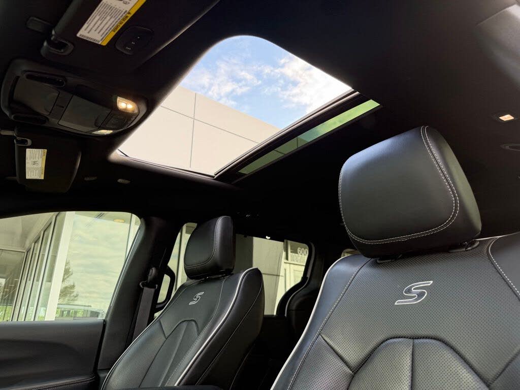 2025 Chrysler Pacifica