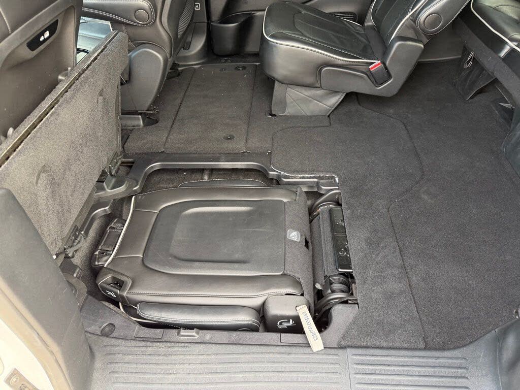 2025 Chrysler Pacifica