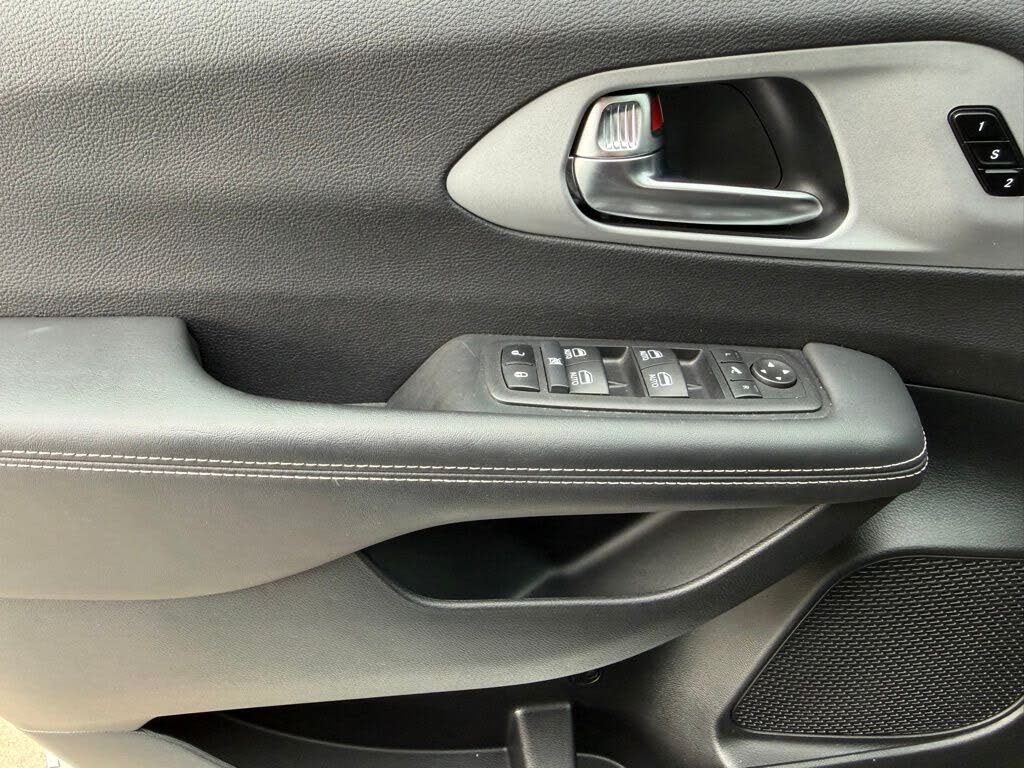 2025 Chrysler Pacifica