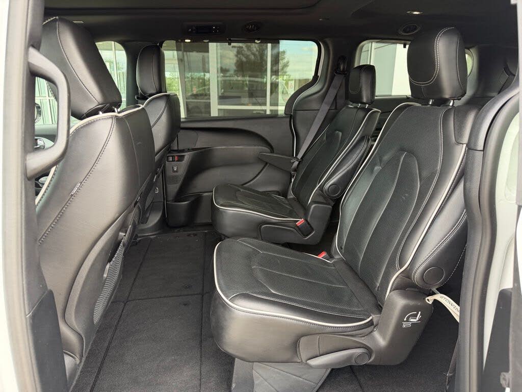 2025 Chrysler Pacifica
