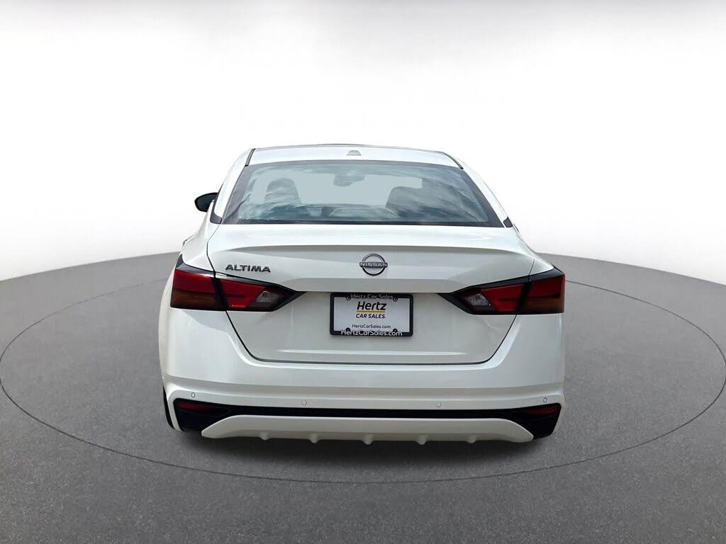 2025 Nissan Altima