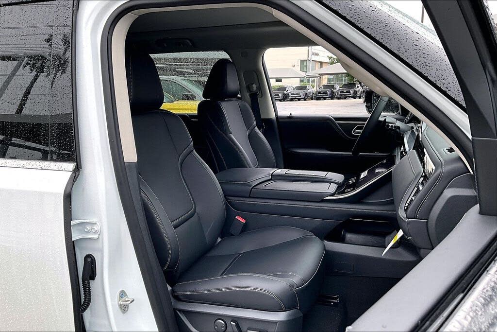 2026 Infiniti QX80