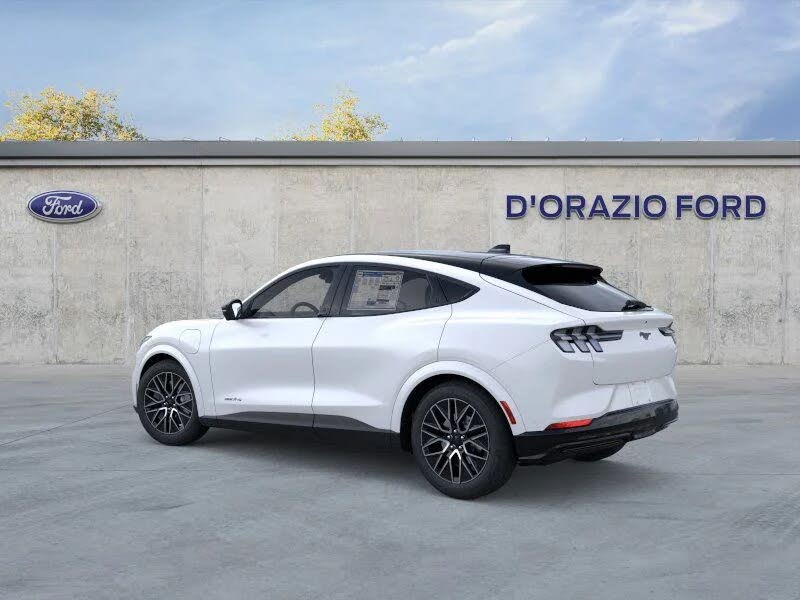 2025 Ford Mustang Mach-E