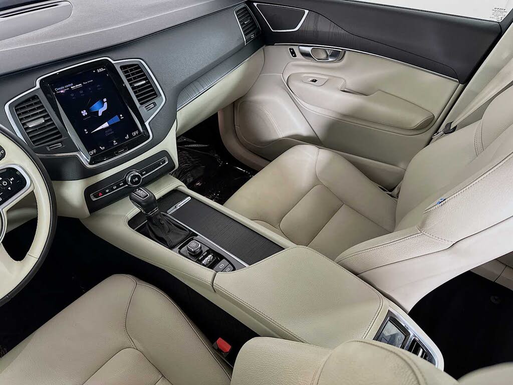 2020 Volvo XC90