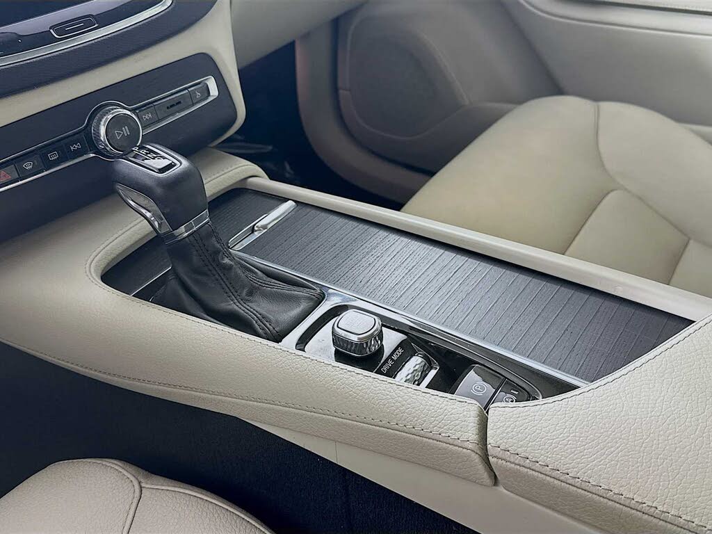 2020 Volvo XC90