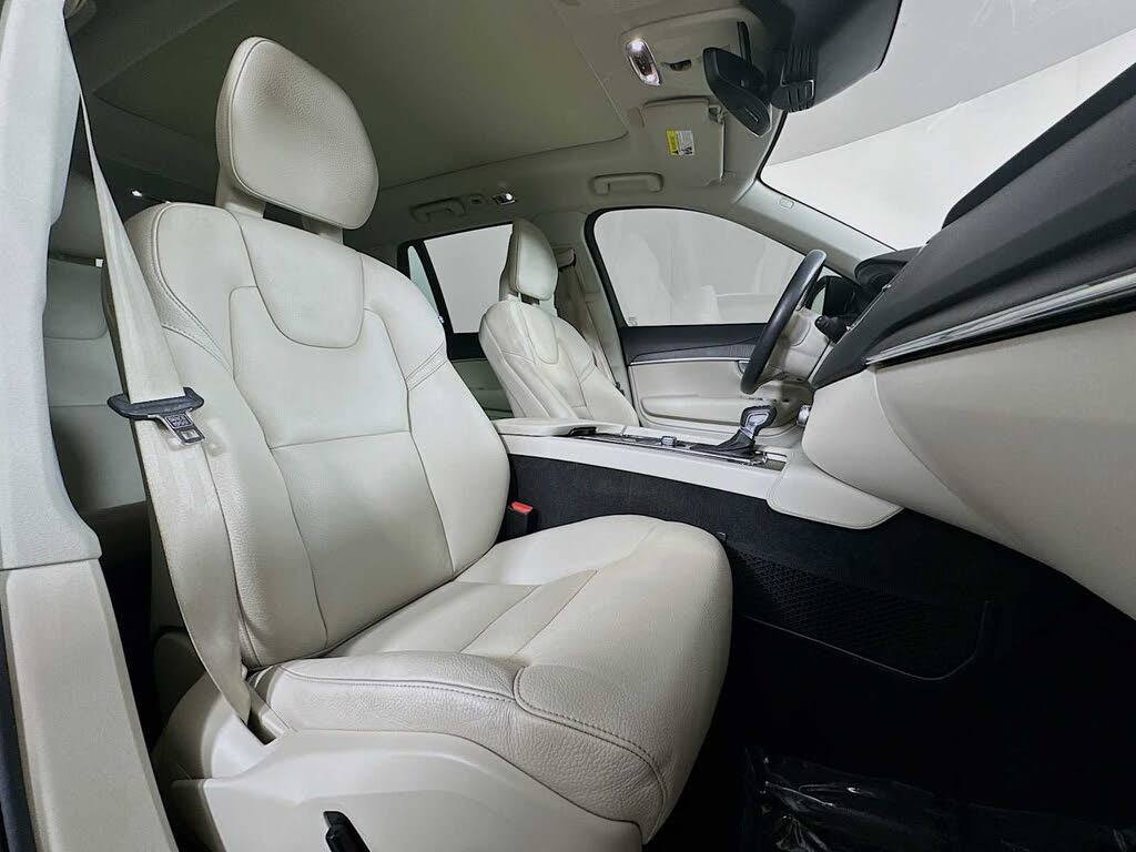 2020 Volvo XC90