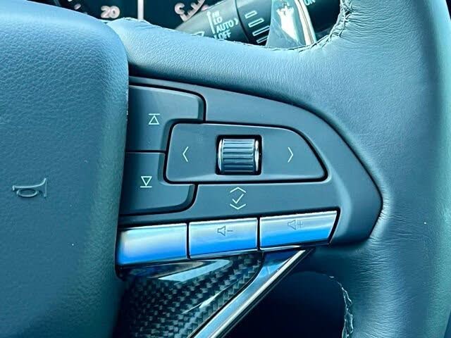 2024 Cadillac XT6