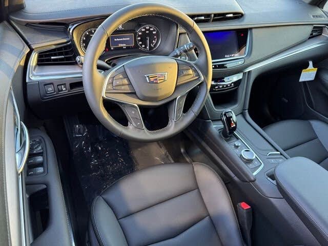 2025 Cadillac XT5