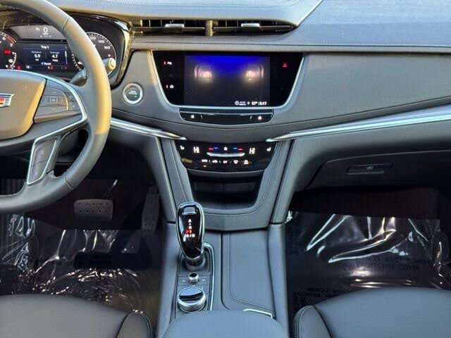 2025 Cadillac XT5