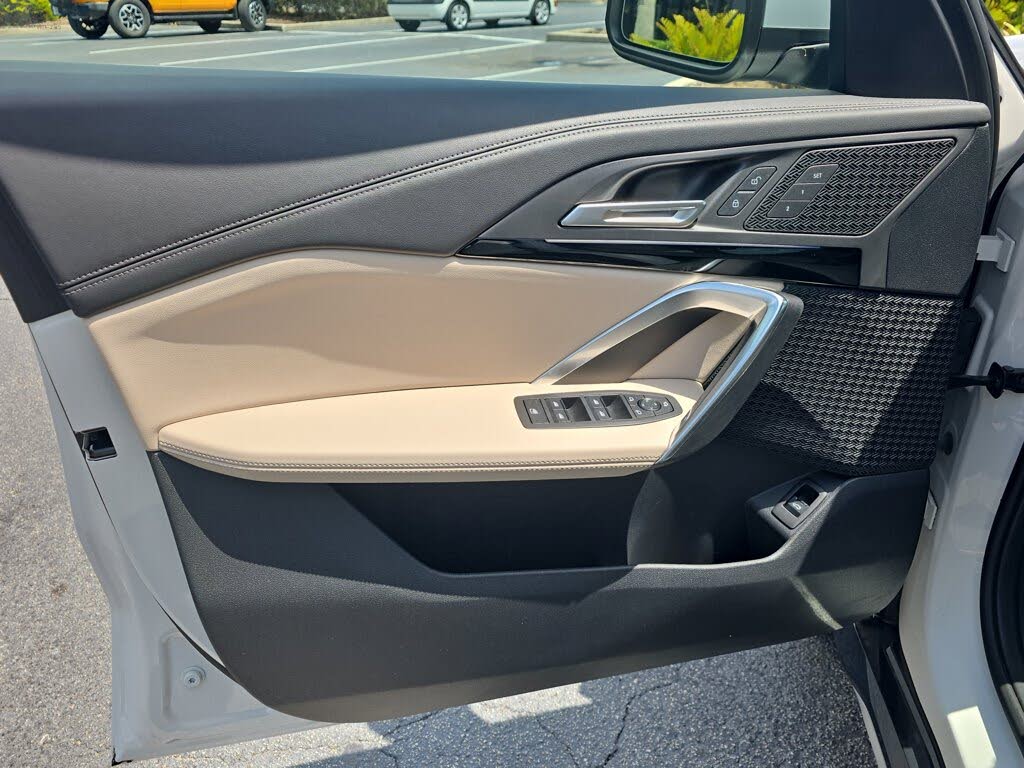 2023 BMW X1