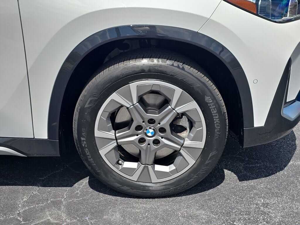 2023 BMW X1