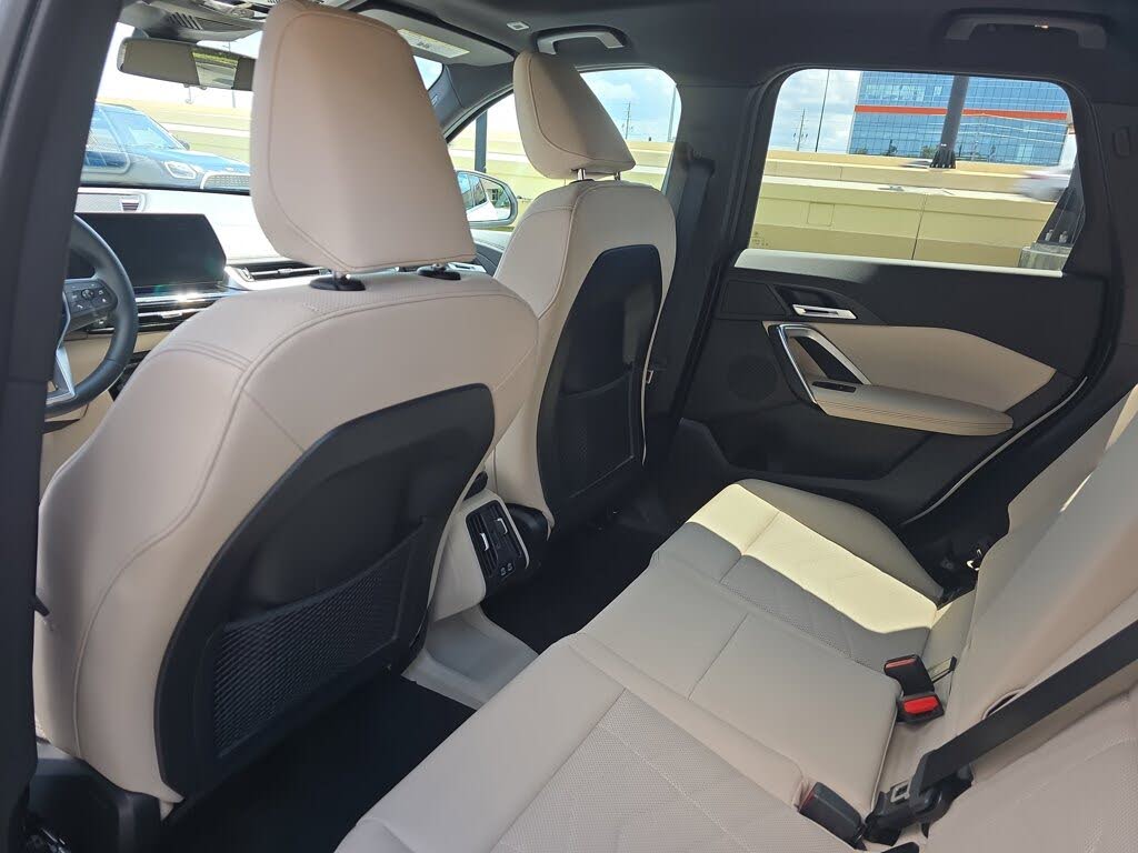 2023 BMW X1