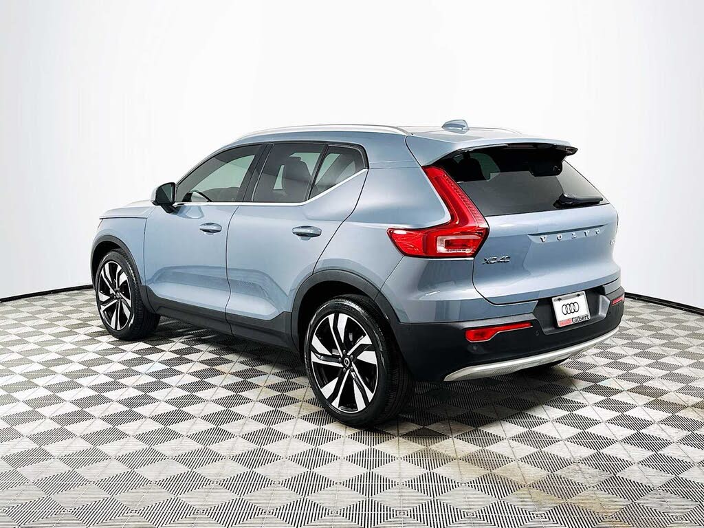 2023 Volvo XC40