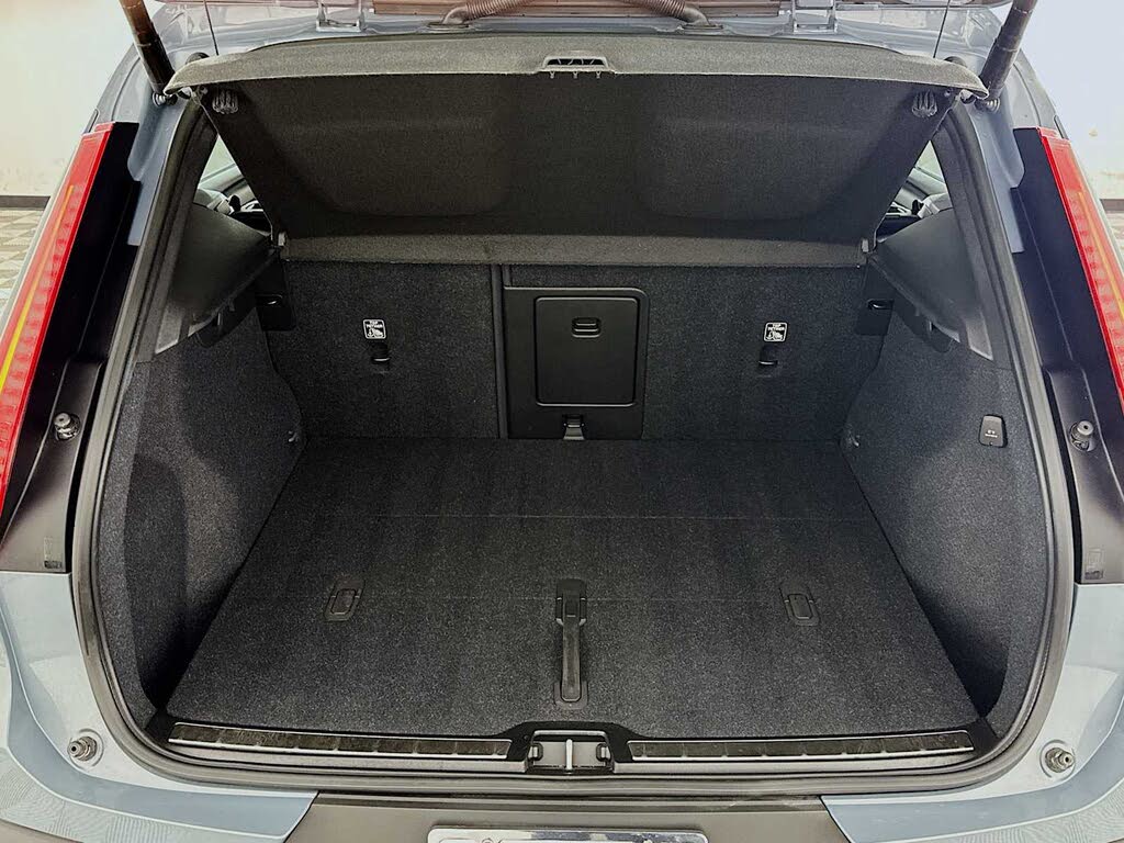 2023 Volvo XC40