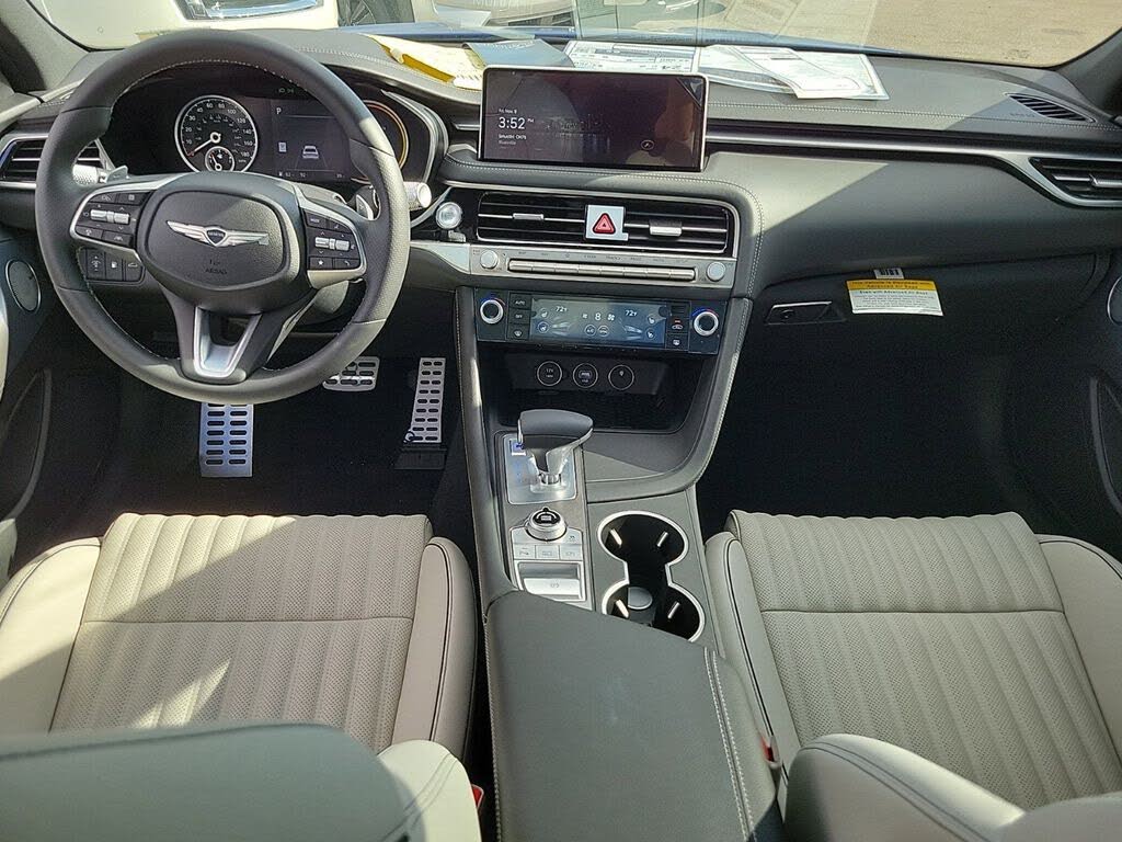2025 Genesis G70