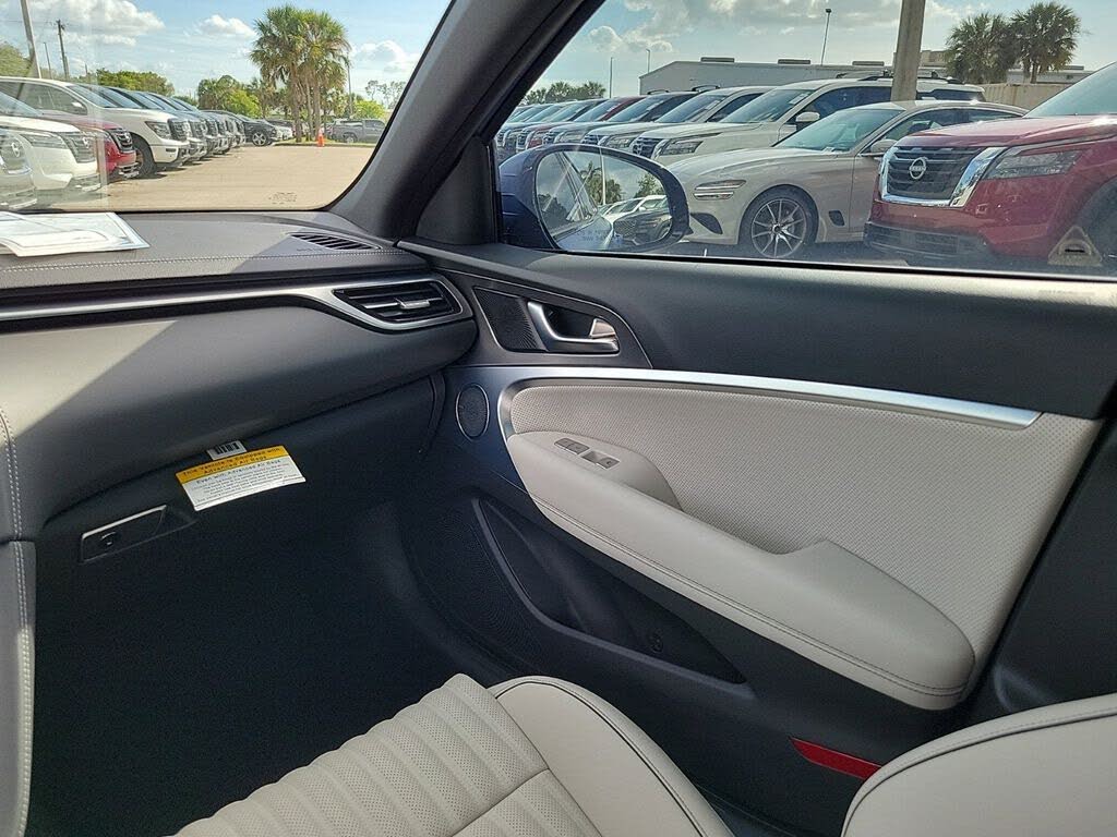 2025 Genesis G70