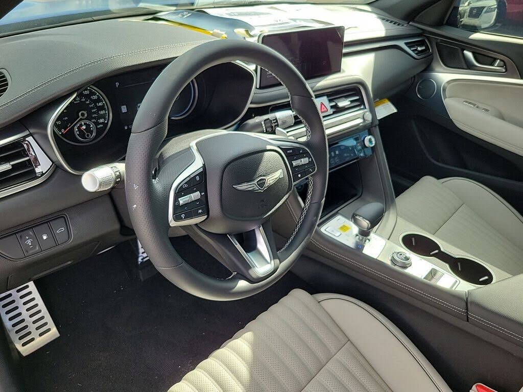 2025 Genesis G70