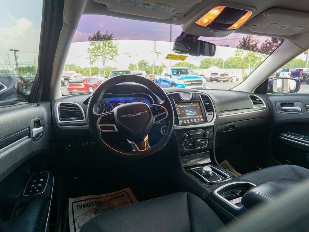2019 Chrysler 300