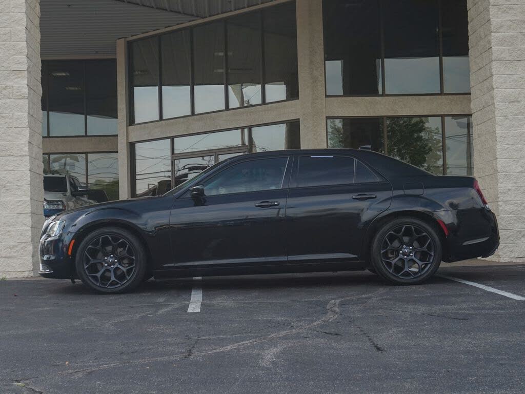 2019 Chrysler 300