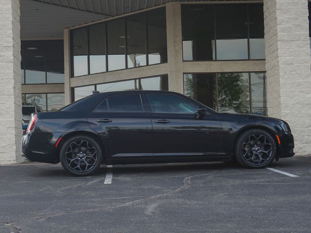 2019 Chrysler 300