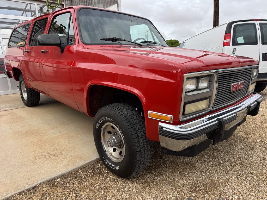 GMC Suburban