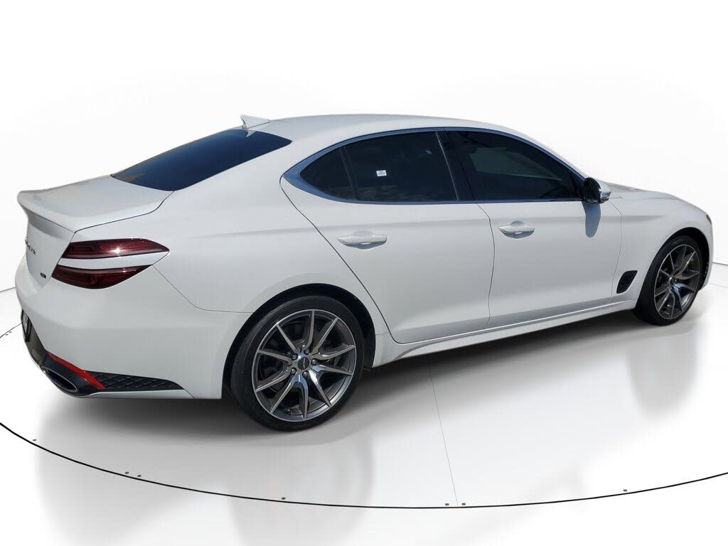 2022 Genesis G70
