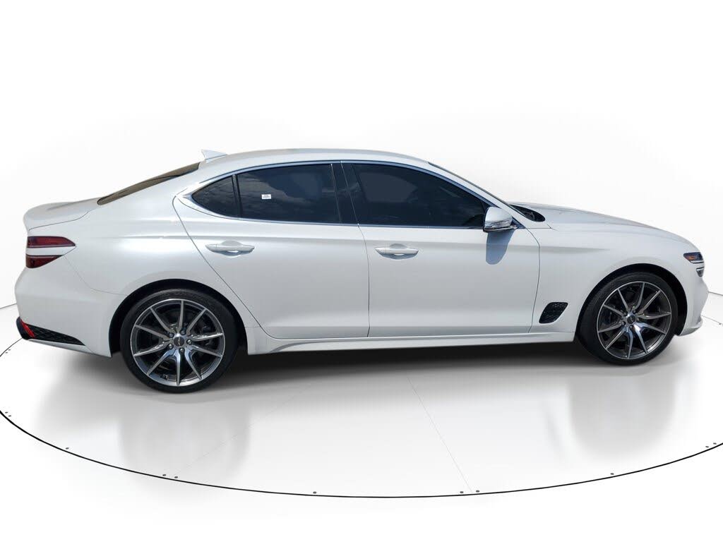 2022 Genesis G70