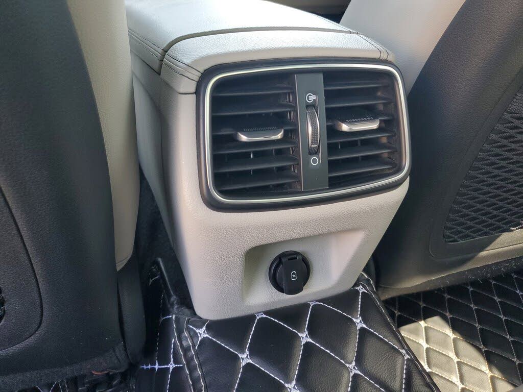 2022 Genesis G70