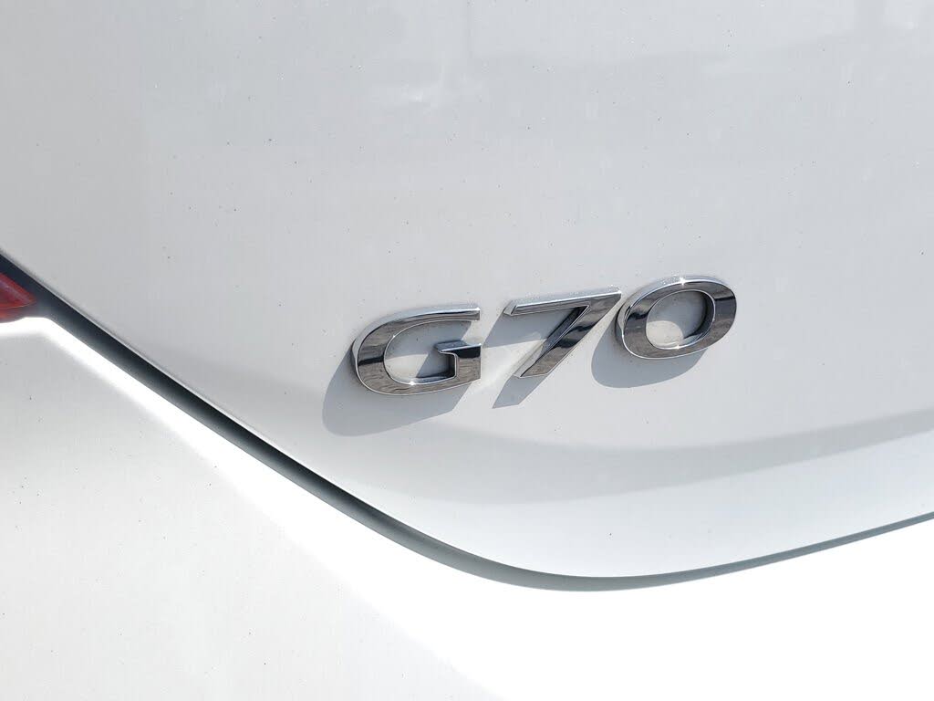 2022 Genesis G70