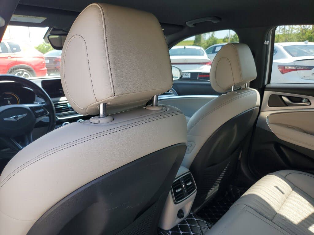 2022 Genesis G70