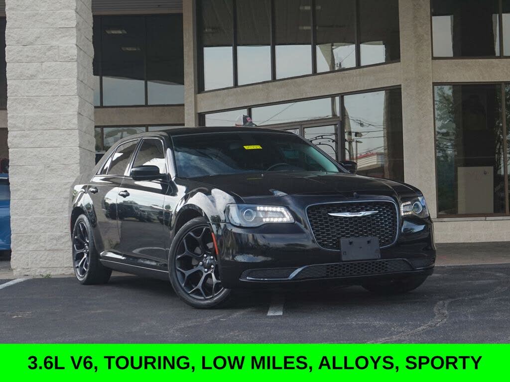 2019 Chrysler 300