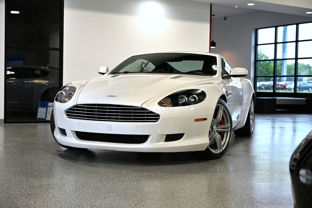 Aston Martin DB9