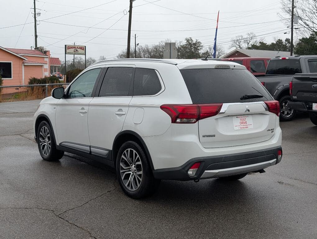 2016 Mitsubishi Outlander