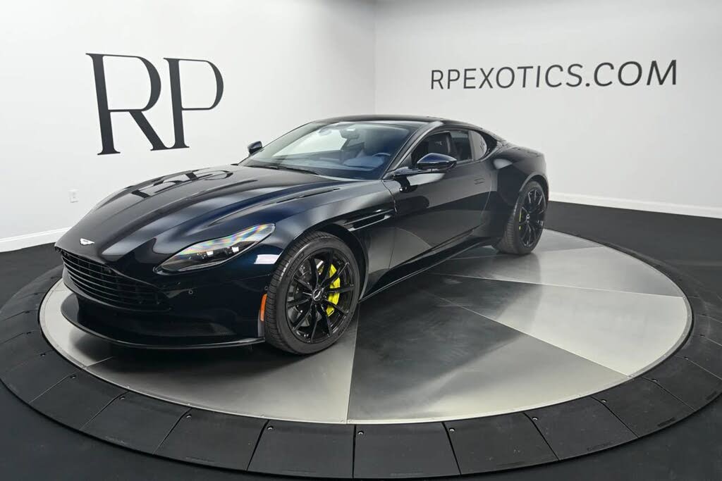 Aston Martin DB11 AMR