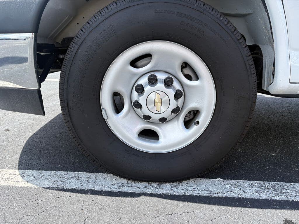 2025 Chevrolet Express Chassis