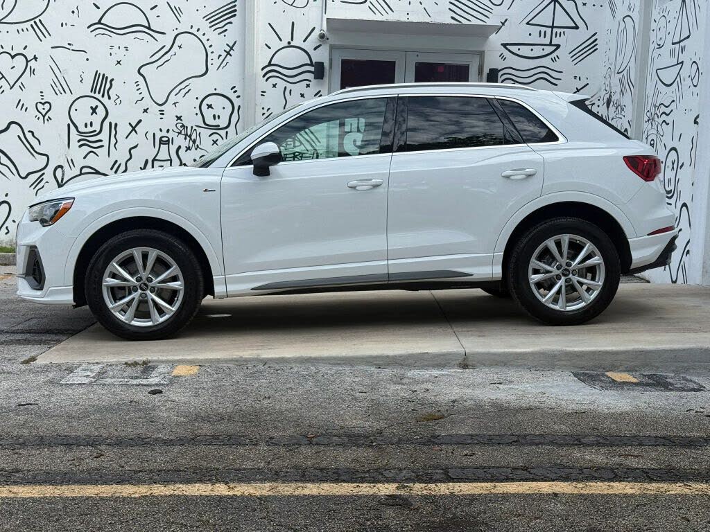 2021 Audi Q3