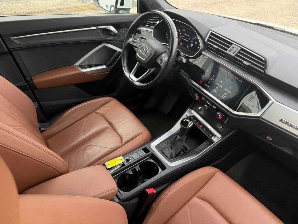 2021 Audi Q3