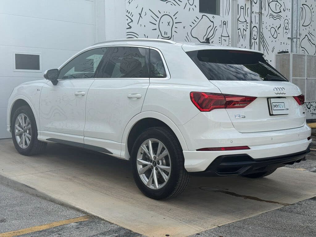 2021 Audi Q3